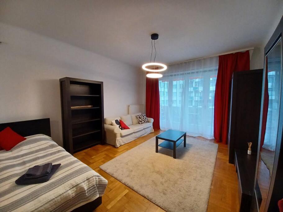 Apartament Cozy At Hero's Square *